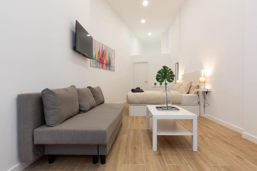 Nuevo Loft En Playa Y Cerca Del Centro, Ac Y Wifi Lejlighed Valencia Eksteriør billede